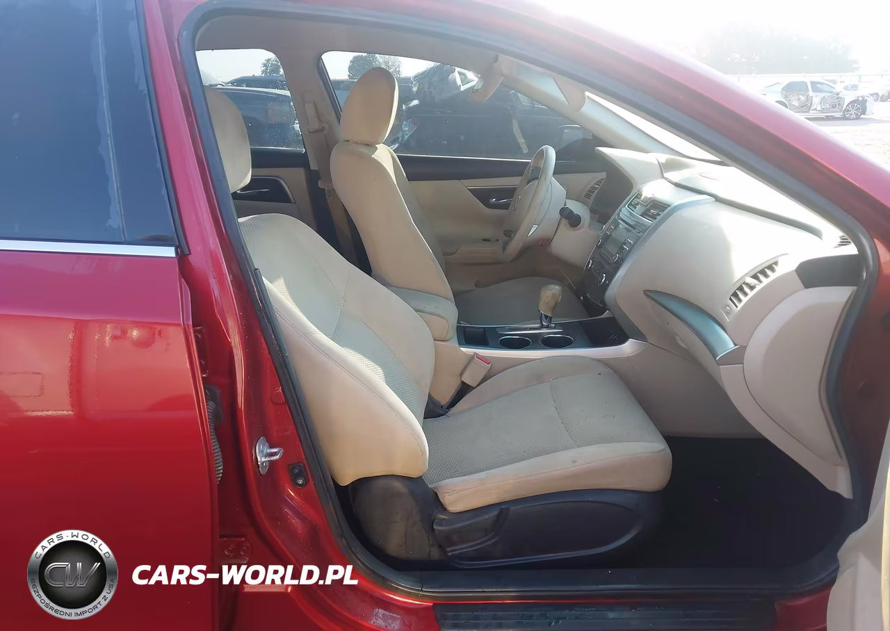 2015 Nissan Altima 2.5 S VIN:1N4AL3AP5FC185829 - 5