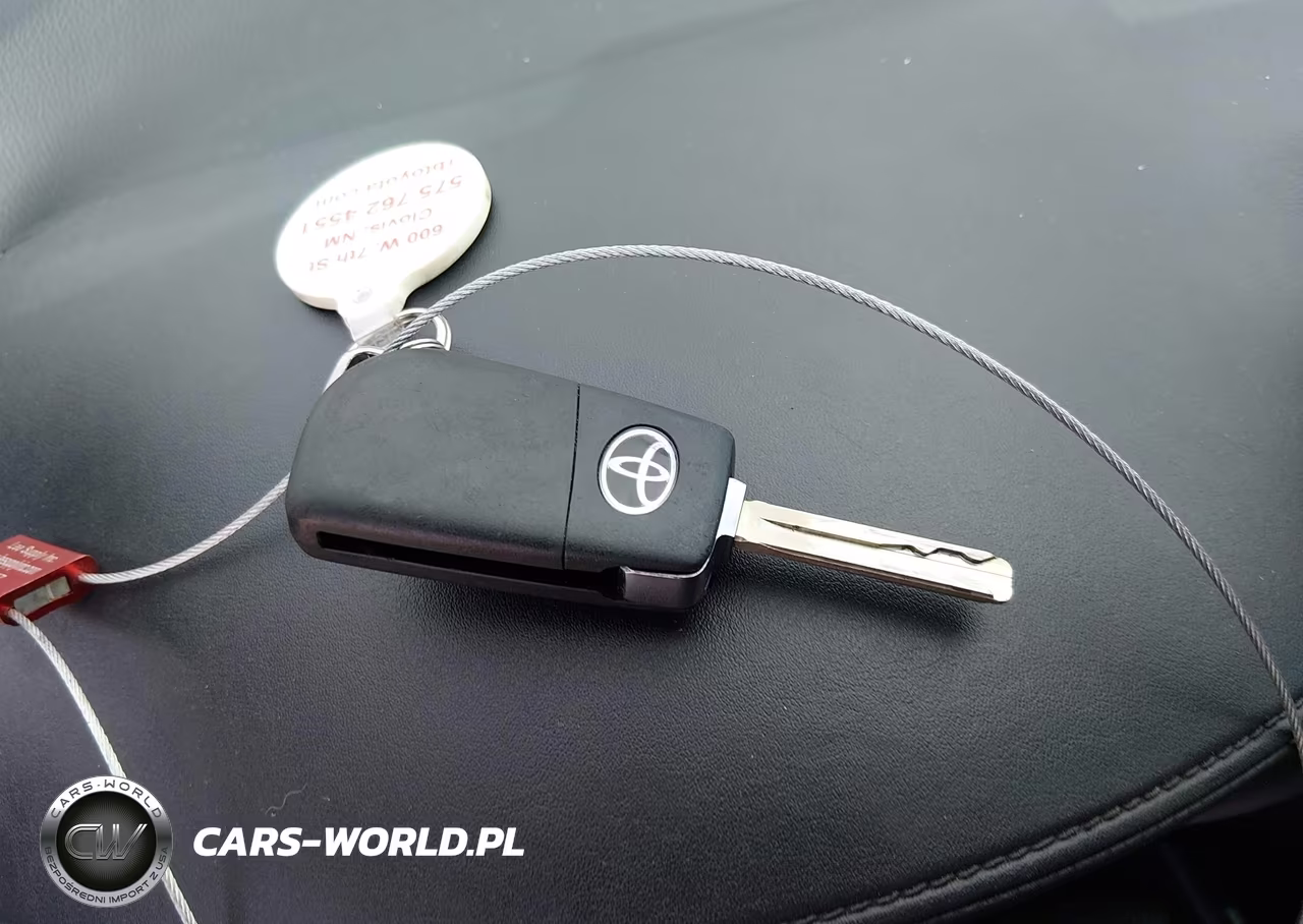 2018 Toyota C-Hr Xle VIN:NMTKHMBX0JR034570 - 11