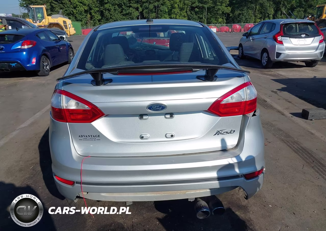 2016 Ford Fiesta S VIN:3FADP4AJ7GM142273 - 17