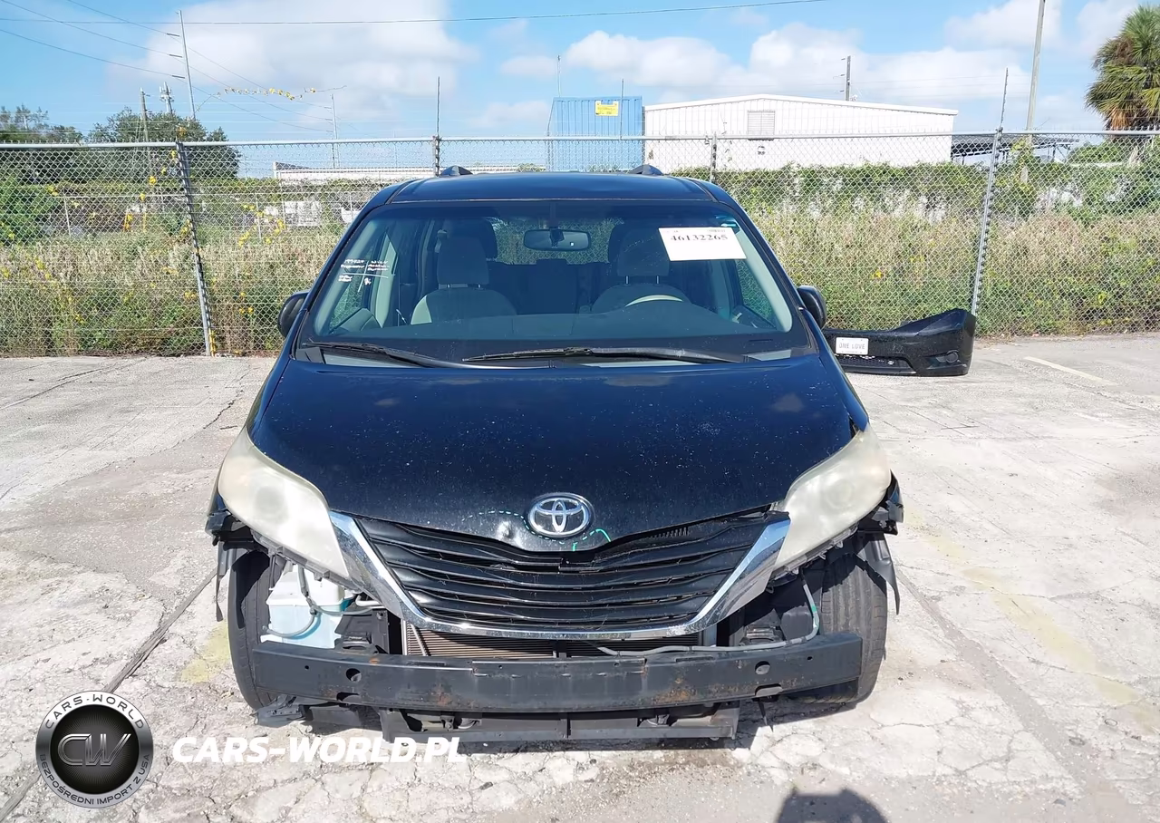 2014 Toyota Sienna Le V6 8 Passenger VIN:5TDKK3DC9ES428999 - 13