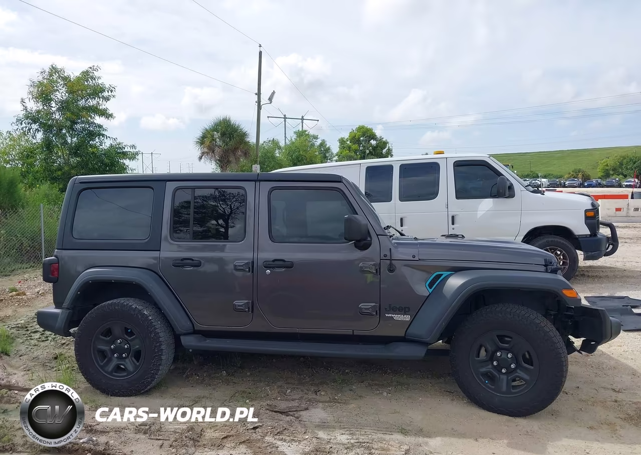 2021 Jeep Wrangler Unlimited Sport 4X4 VIN:1C4HJXDG2MW789223 - 13