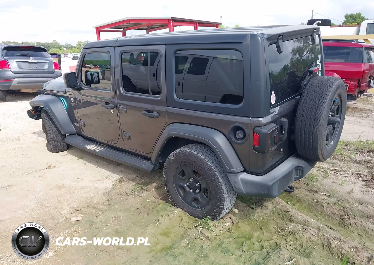 2021 Jeep Wrangler Unlimited Sport 4X4 VIN:1C4HJXDG2MW789223 - 3