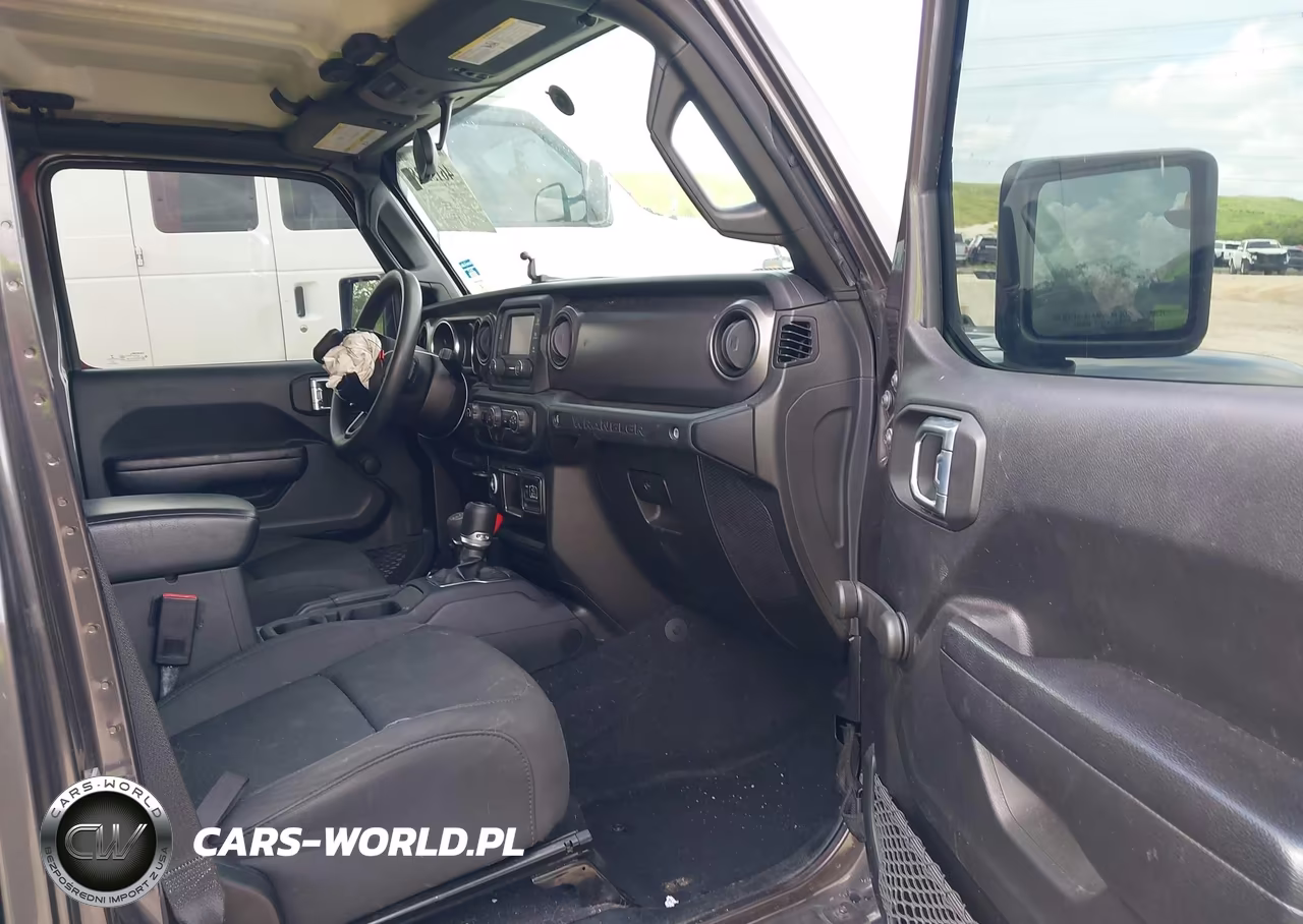 2021 Jeep Wrangler Unlimited Sport 4X4 VIN:1C4HJXDG2MW789223 - 5