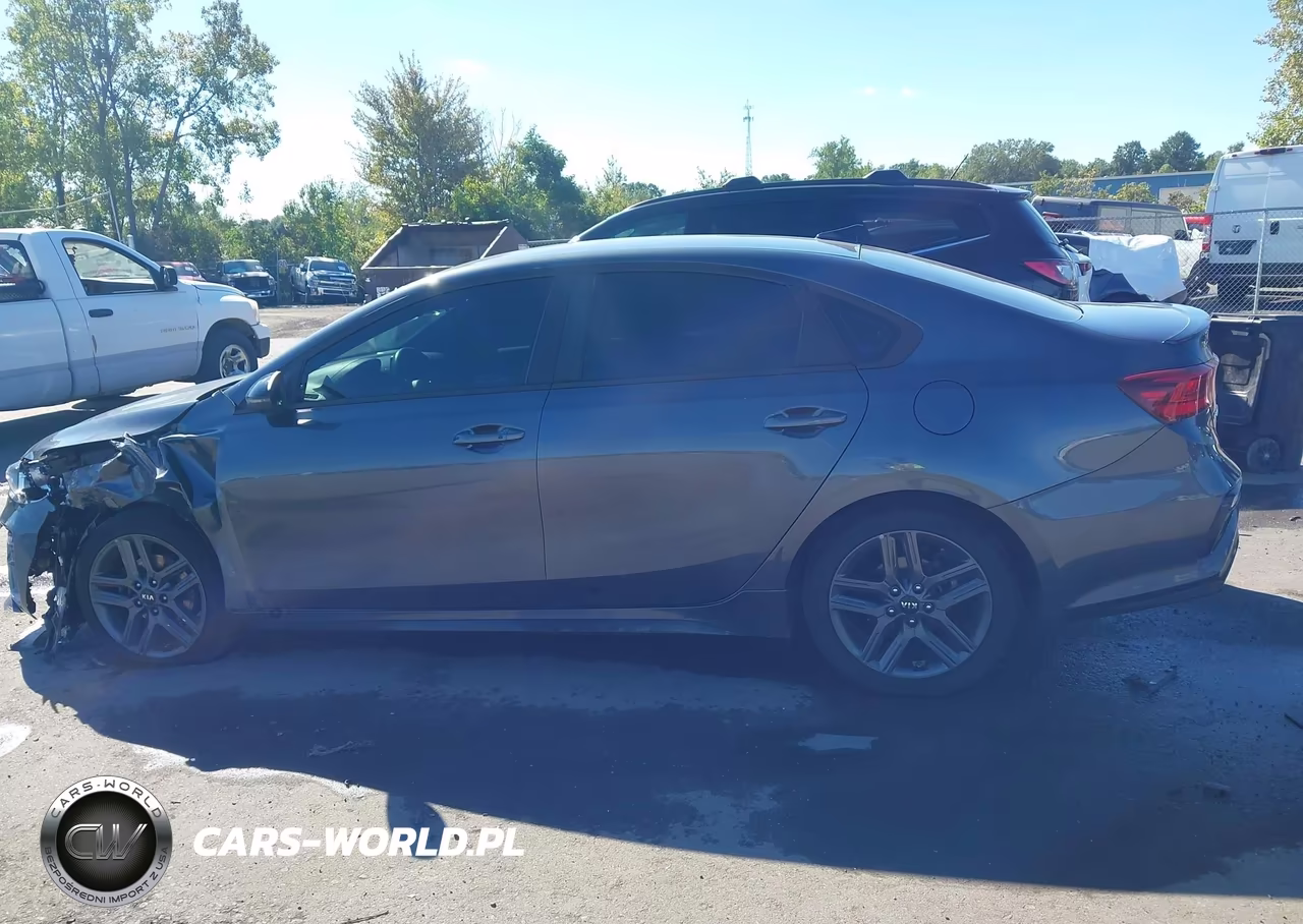 2021 Kia Forte Gt-Line VIN:3KPF34AD5ME409540 - 15