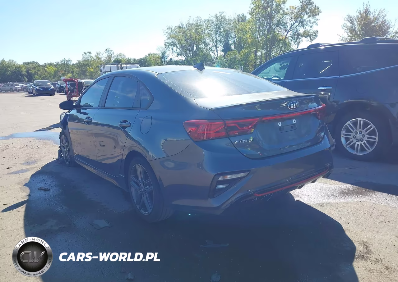 2021 Kia Forte Gt-Line VIN:3KPF34AD5ME409540 - 3