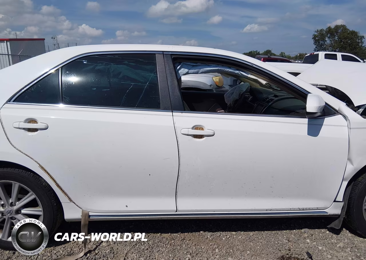 2014 Toyota Camry Xle VIN:4T4BF1FK4ER385571 - 13