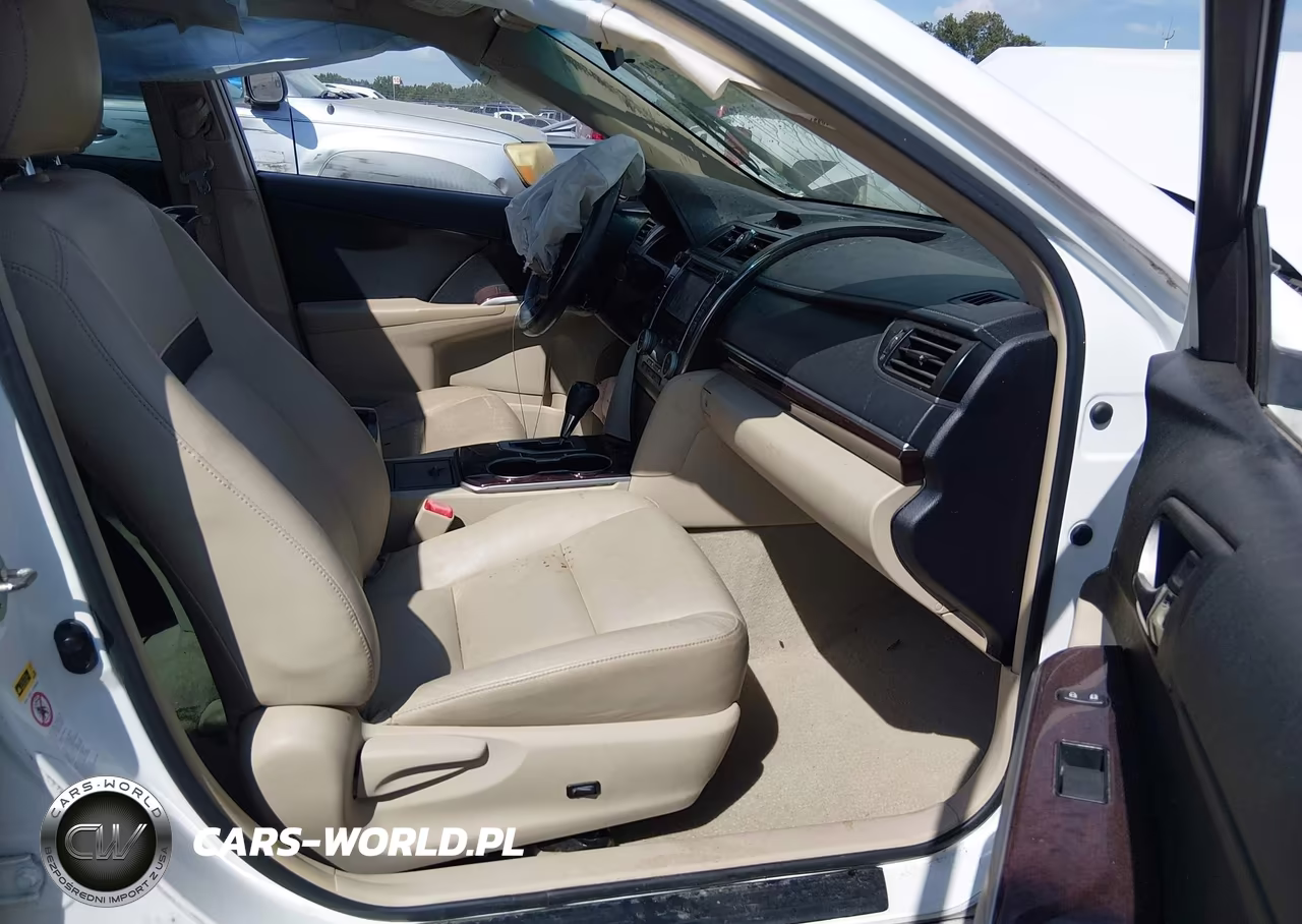2014 Toyota Camry Xle VIN:4T4BF1FK4ER385571 - 5