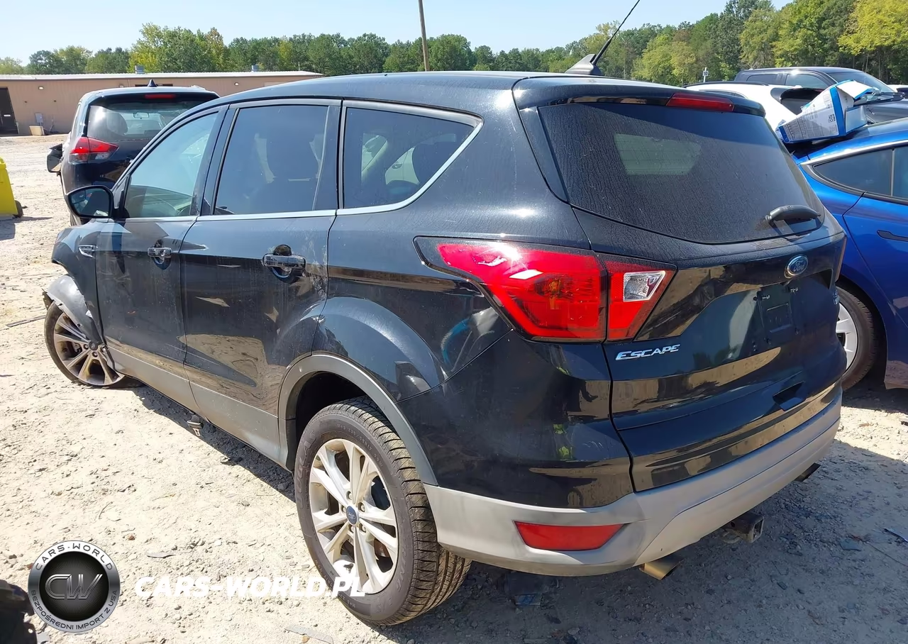 2019 Ford Escape Se VIN:1FMCU0GDXKUA07961 - 3