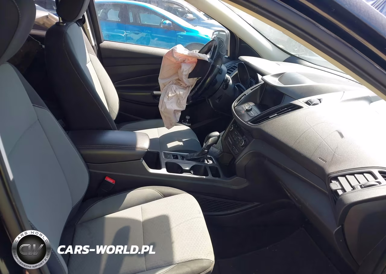 2019 Ford Escape Se VIN:1FMCU0GDXKUA07961 - 5