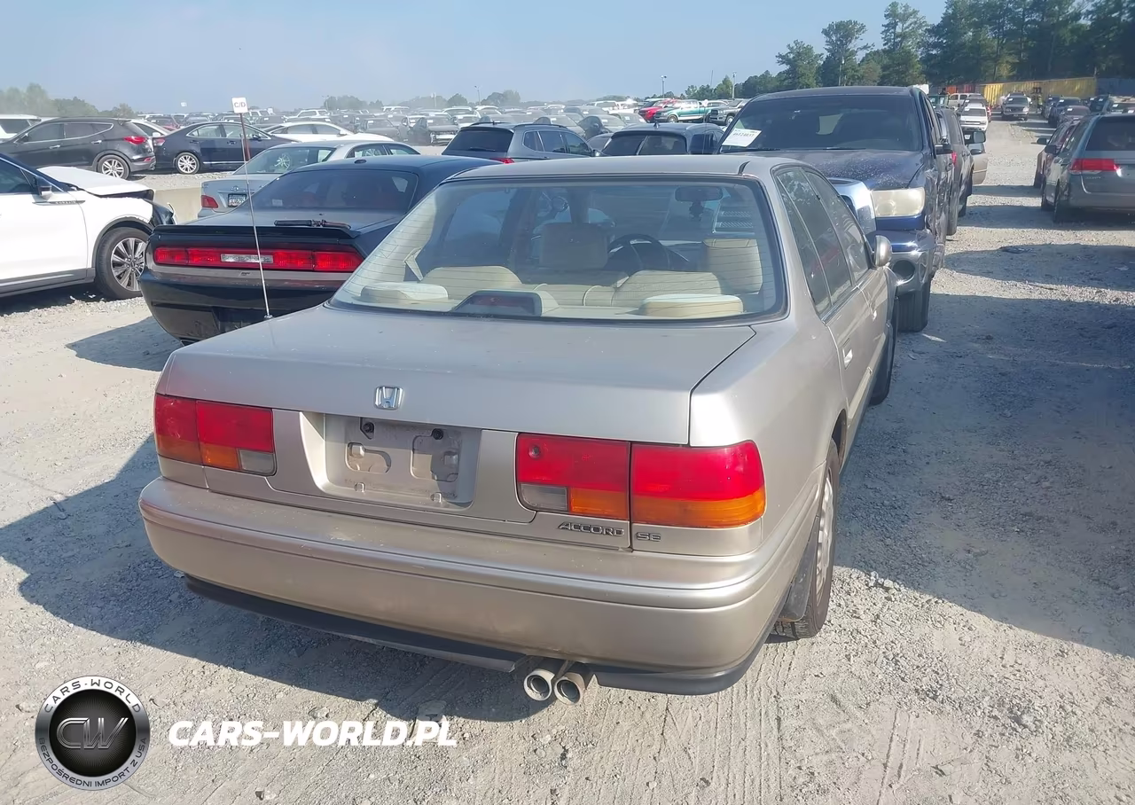 1993 Honda Accord Se VIN:JHMCB7685PC061722 - 4