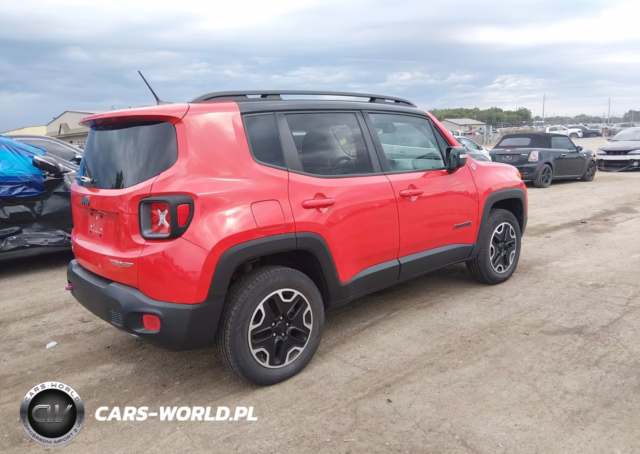 2017 Jeep Renegade Trailhawk 4X4 VIN:ZACCJBCB7HPE88193 - 4
