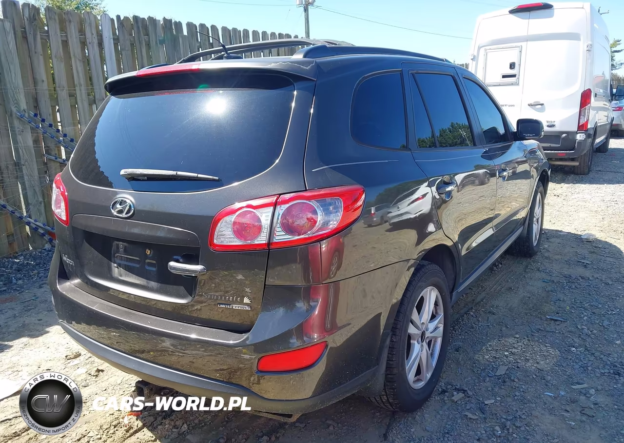 2011 Hyundai Santa Fe Limited V6 VIN:5XYZKDAGXBG077041 - 4