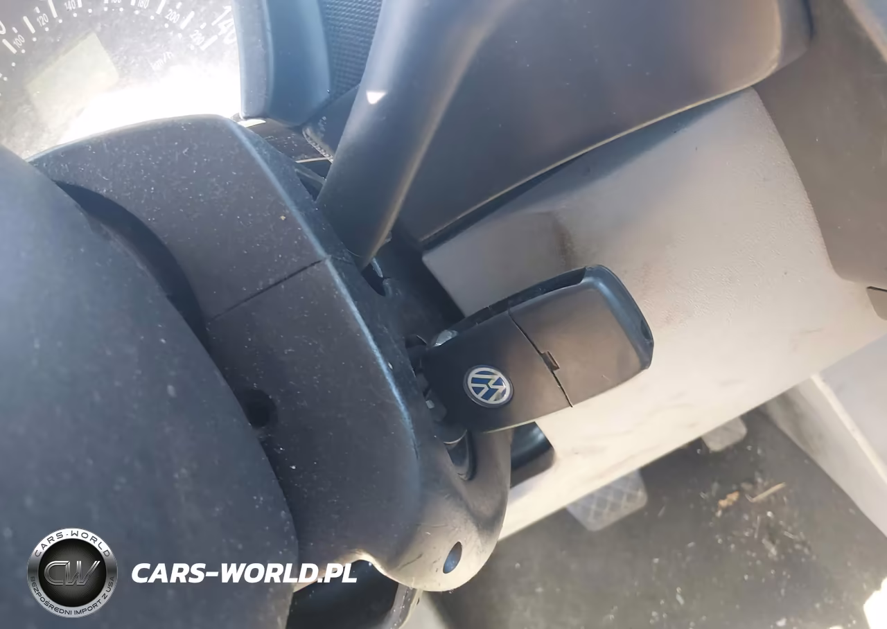 1999 Volkswagen New Beetle Gls VIN:3VWCA21C9XM447123 - 11