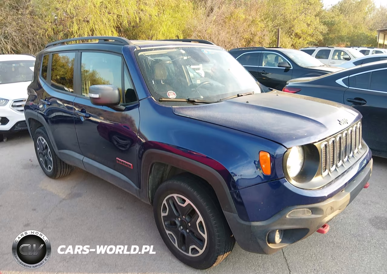 2016 Jeep Renegade Trailhawk – zdjęcie 1 z 17