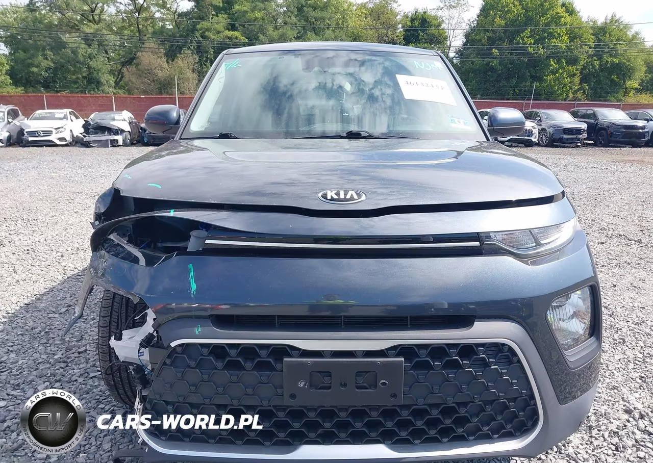 2020 Kia Soul S VIN:KNDJ23AU9L7718546 - 17