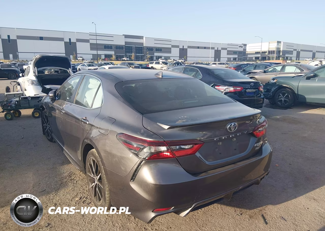 2021 Toyota Camry Se VIN:4T1G11AK9MU545142 - 3