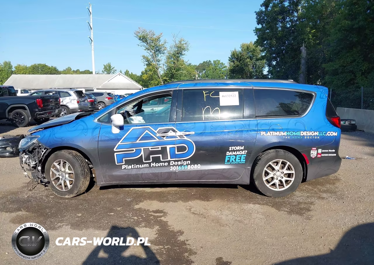 2020 Chrysler Pacifica Touring VIN:2C4RC1FG7LR159164 - 14