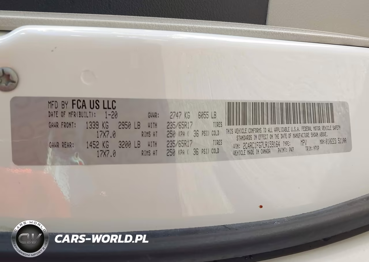2020 Chrysler Pacifica Touring VIN:2C4RC1FG7LR159164 - 9