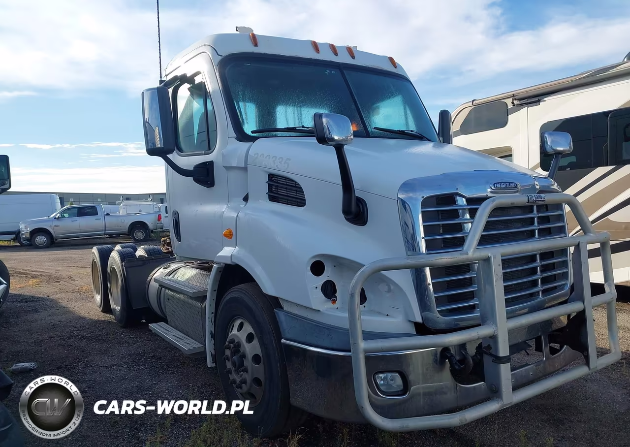 2015 Freightliner Cascadia 113 VIN:1FUJGBDV7FLBW4382 - 1