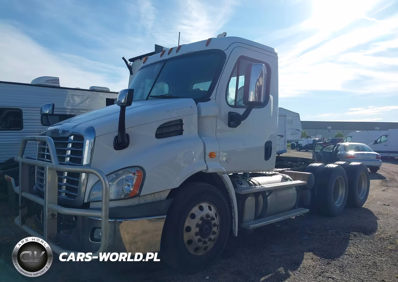 2015 Freightliner Cascadia 113 VIN:1FUJGBDV7FLBW4382 - 11