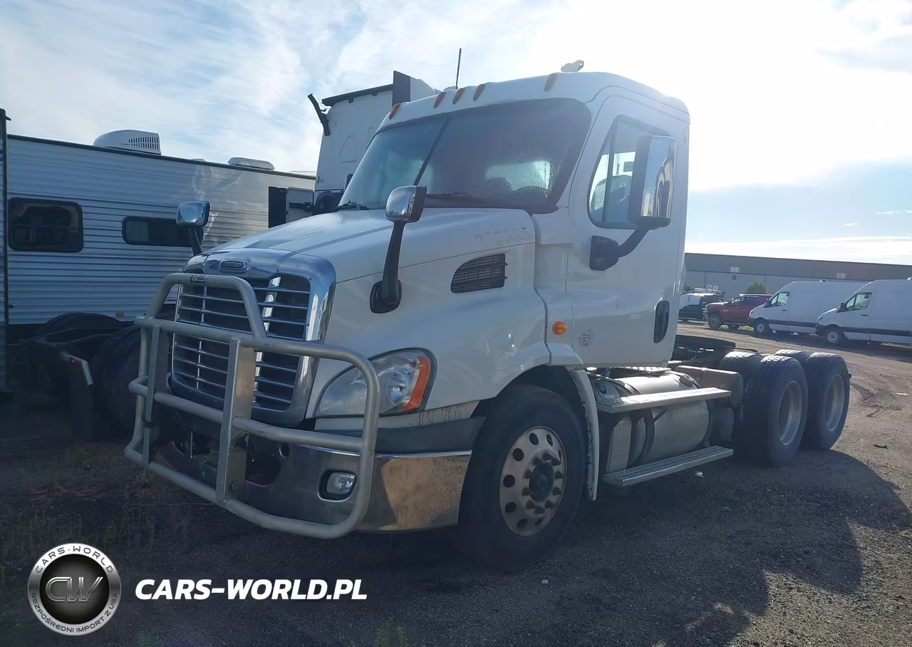 2015 Freightliner Cascadia 113 VIN:1FUJGBDV7FLBW4382 - 2