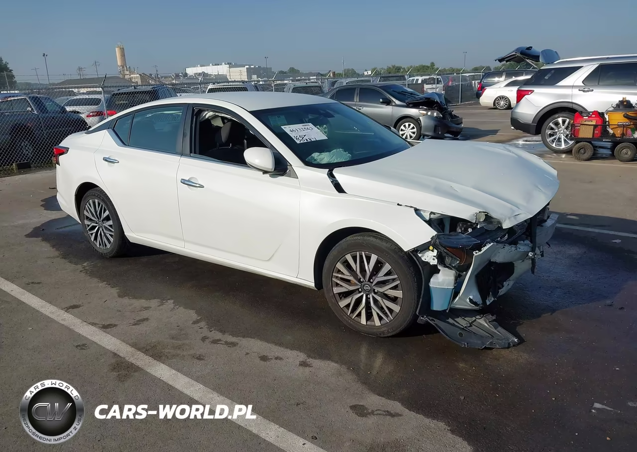 2023 Nissan Altima Sv Fwd