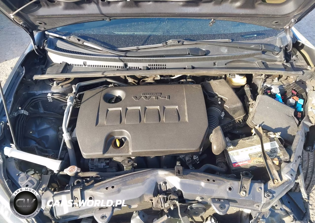 2018 Toyota Corolla Le VIN:5YFBURHE2JP847496 - 10