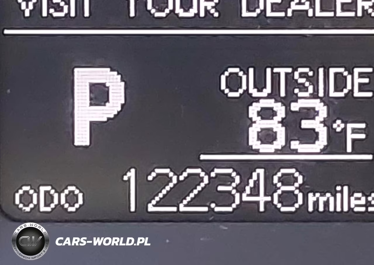 2018 Toyota Corolla Le VIN:5YFBURHE2JP847496 - 15