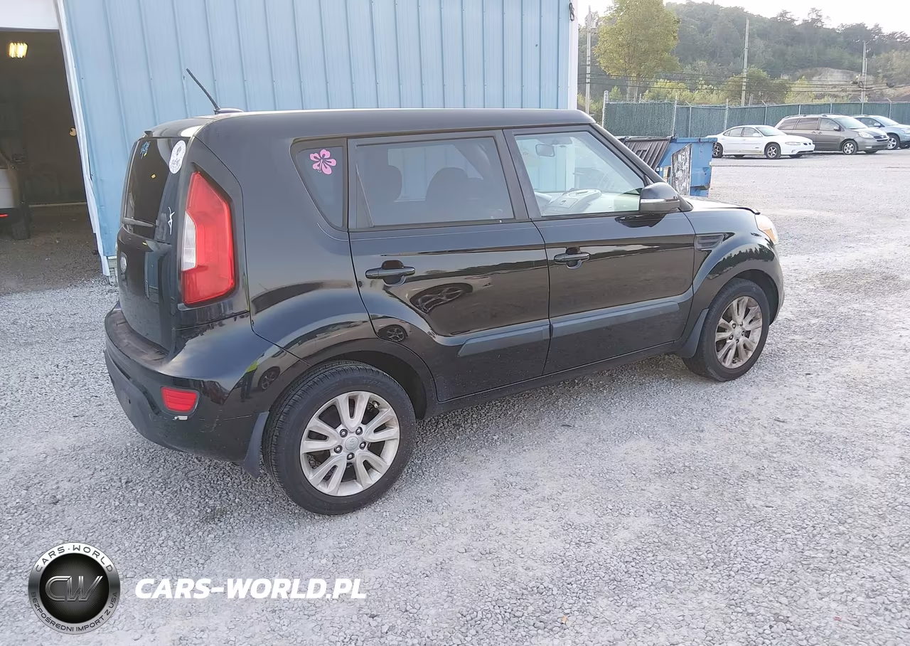 2013 Kia Soul + VIN:KNDJT2A62D7619755 - 4