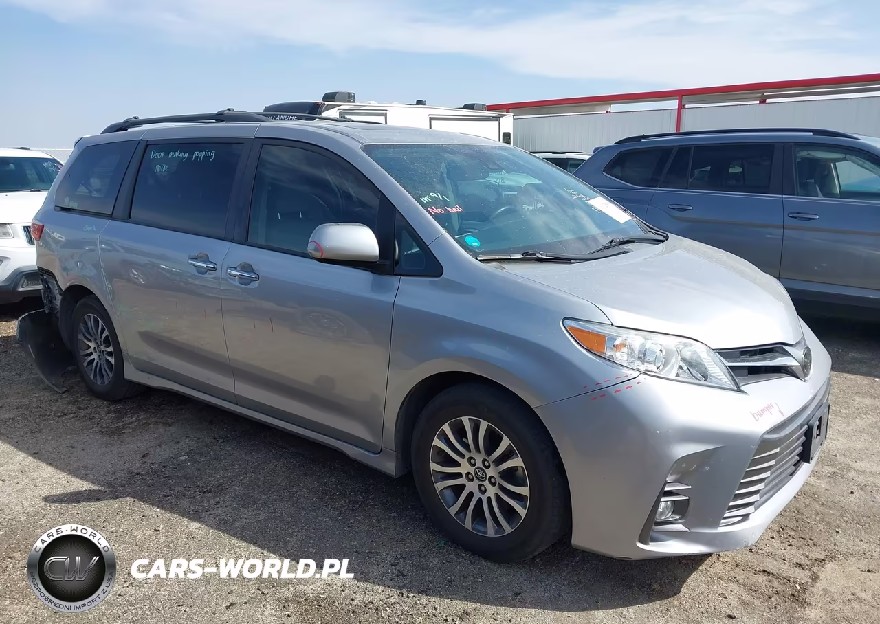 2018 Toyota Sienna Xle 8 Passenger