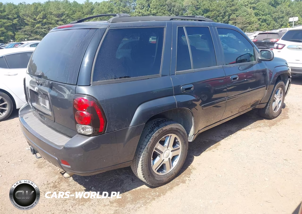 2007 Chevrolet Trailblazer Lt VIN:1GNDS13SX72302948 - 4