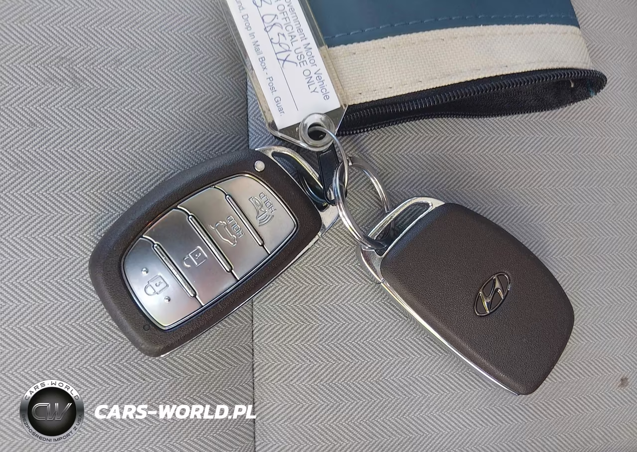 2020 Hyundai Ioniq Hybrid Blue VIN:KMHC65LC9LU219773 - 11