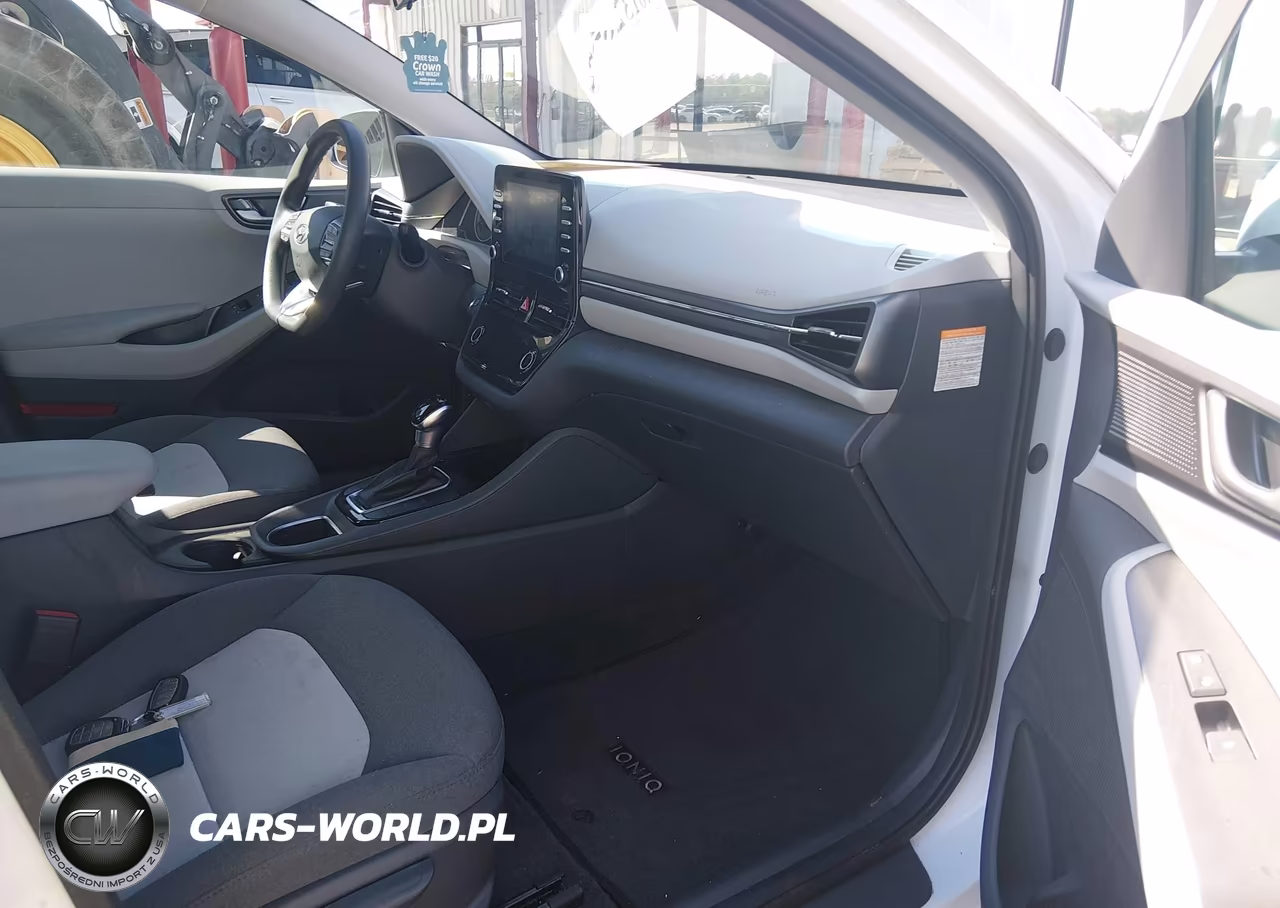2020 Hyundai Ioniq Hybrid Blue VIN:KMHC65LC9LU219773 - 5