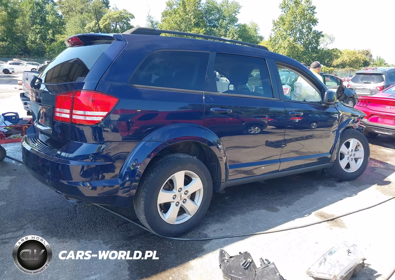 2018 Dodge Journey Se VIN:3C4PDCAB2JT519835 - 4