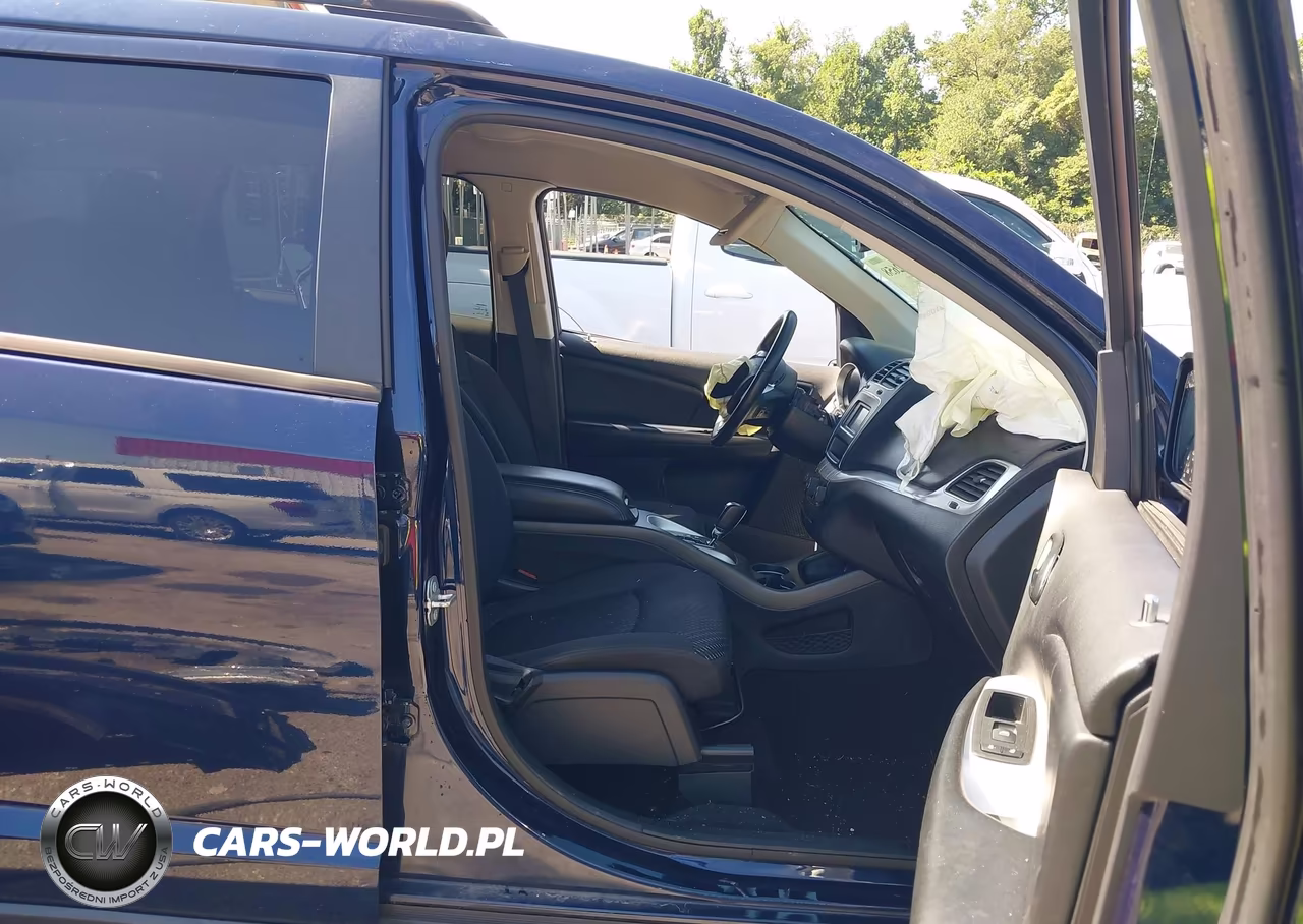 2018 Dodge Journey Se VIN:3C4PDCAB2JT519835 - 5