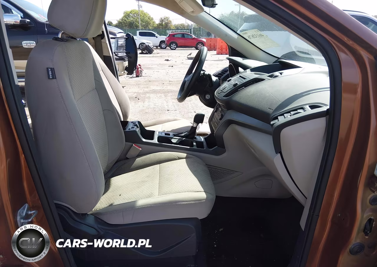 2017 Ford Escape Se VIN:1FMCU0GD3HUA54144 - 5