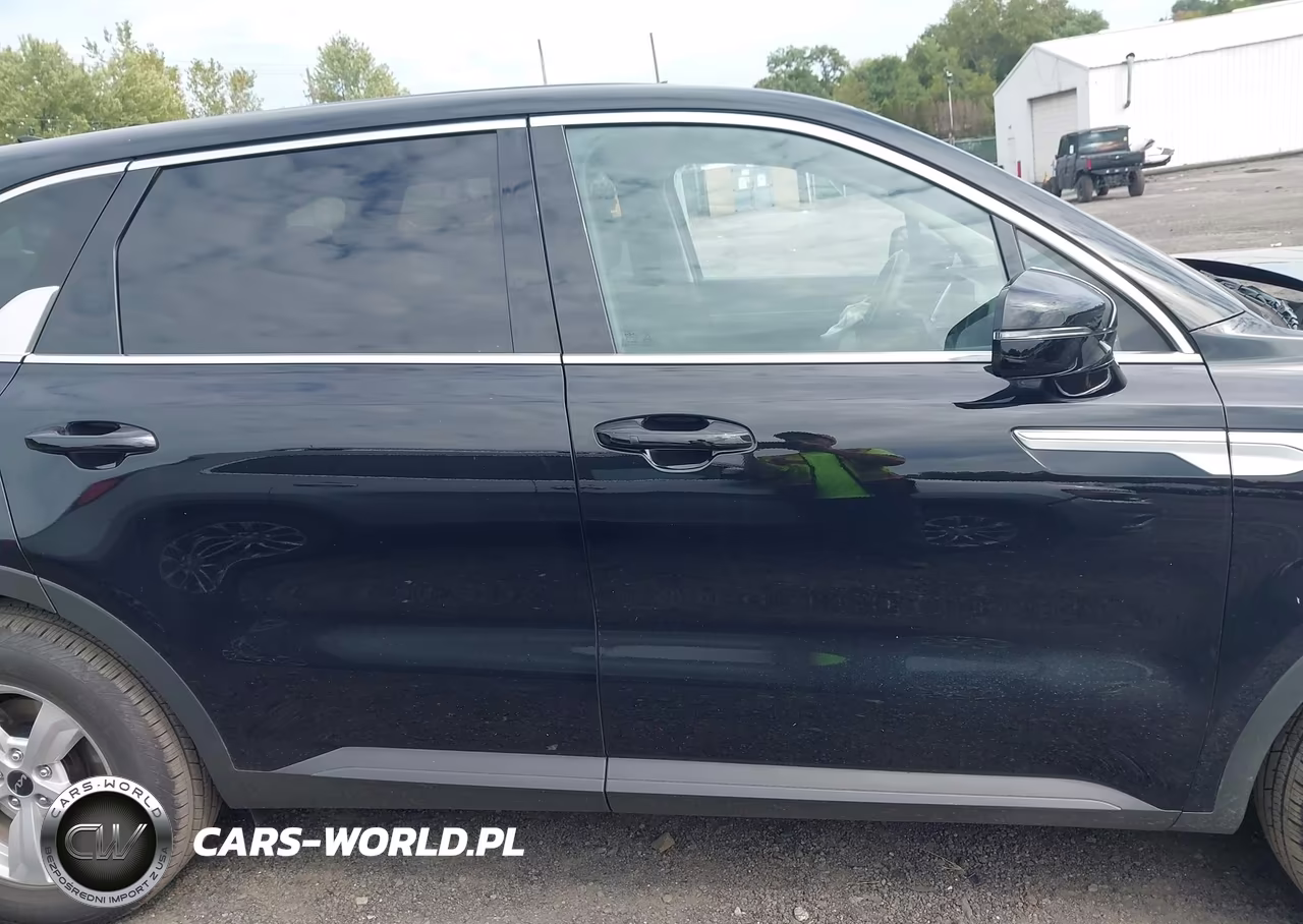 2026 Kia Sorento Lx VIN:5XYRG4JC2TG463257 - 13