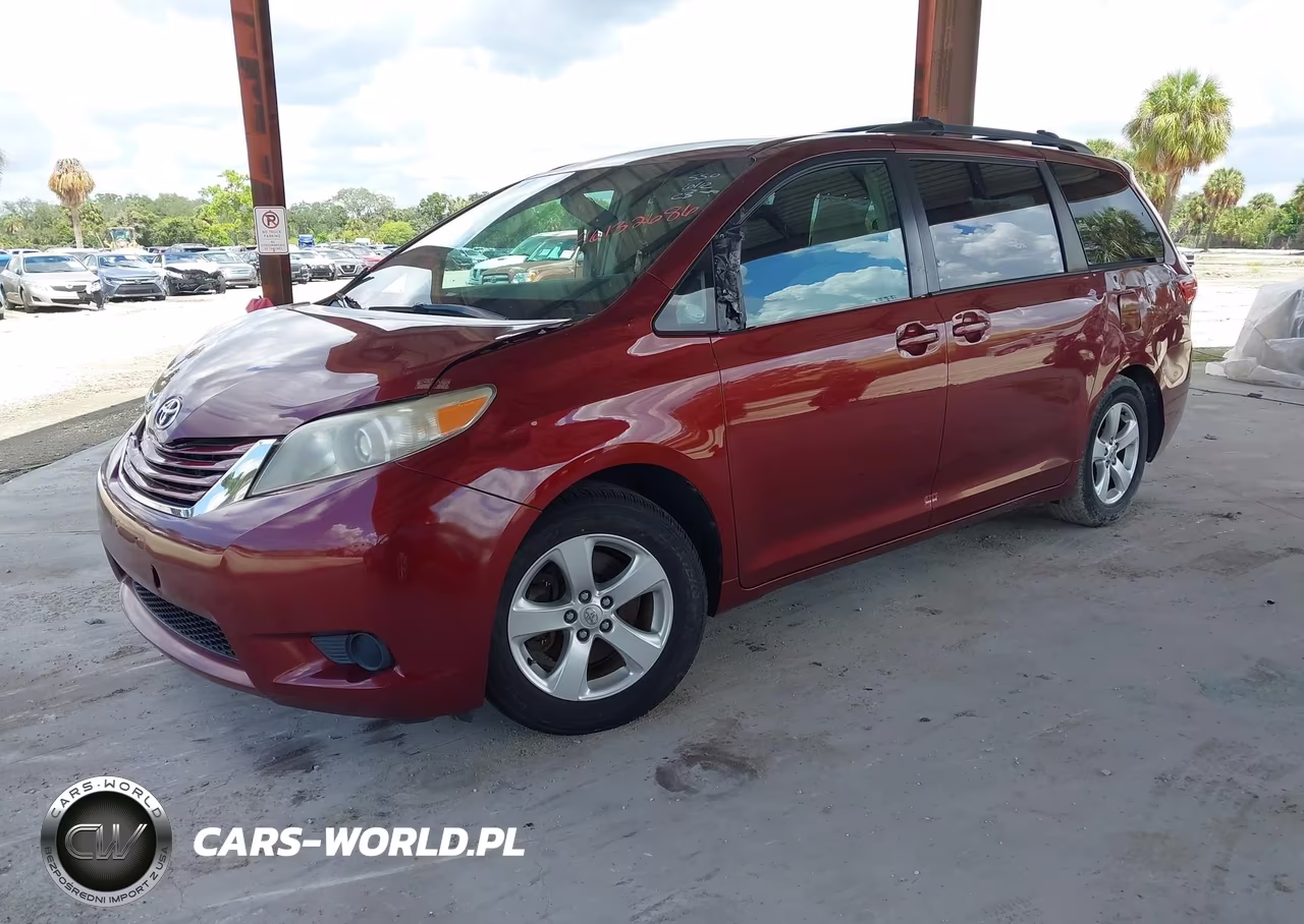 2015 Toyota Sienna Le 8 Passenger VIN:5TDKK3DC8FS556846 - 2