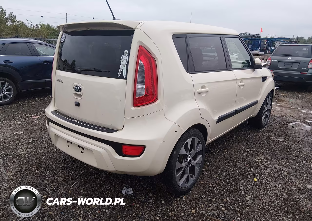 2013 Kia Soul ! VIN:KNDJT2A61D7498457 - 4
