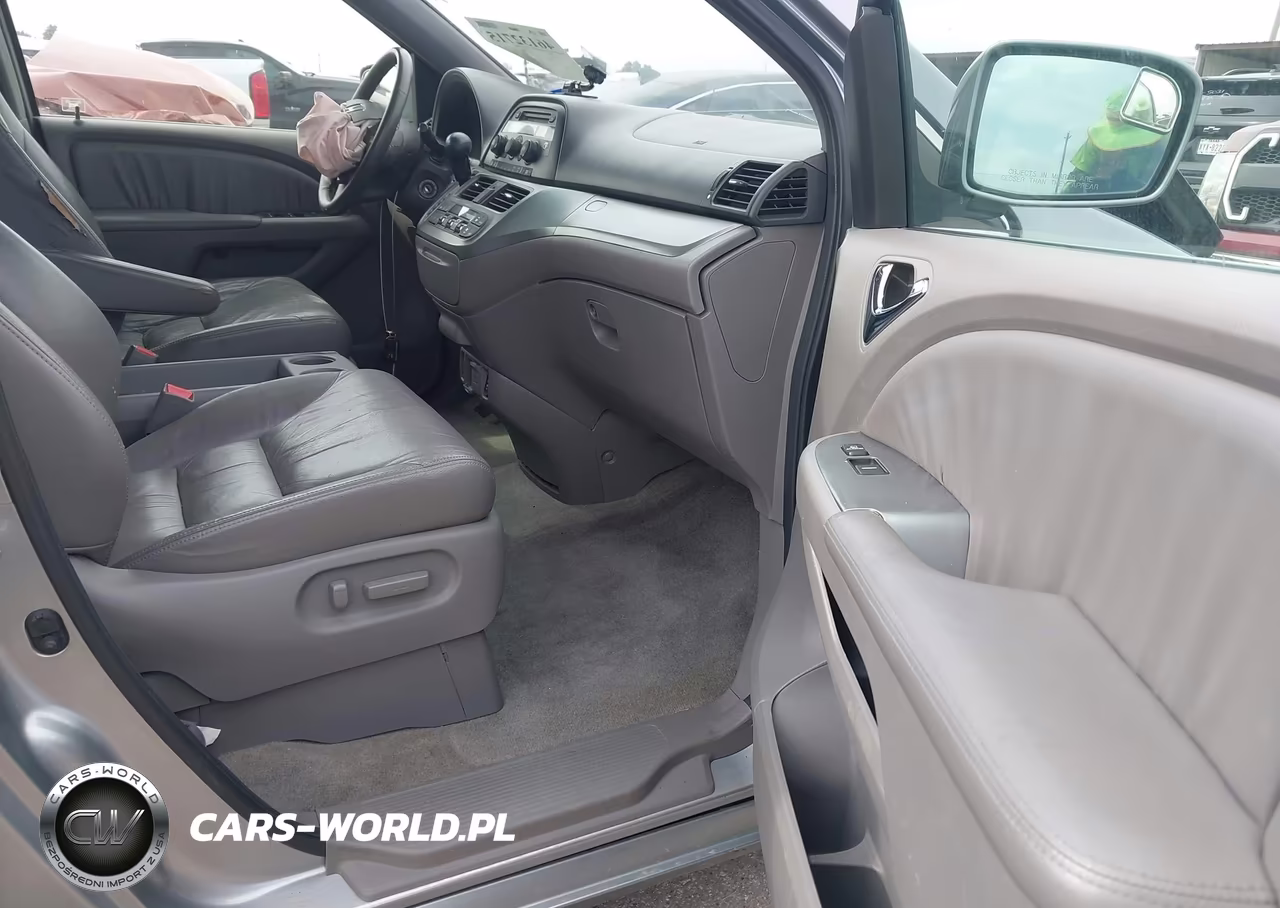 2008 Honda Odyssey Ex-L VIN:5FNRL38628B084747 - 5