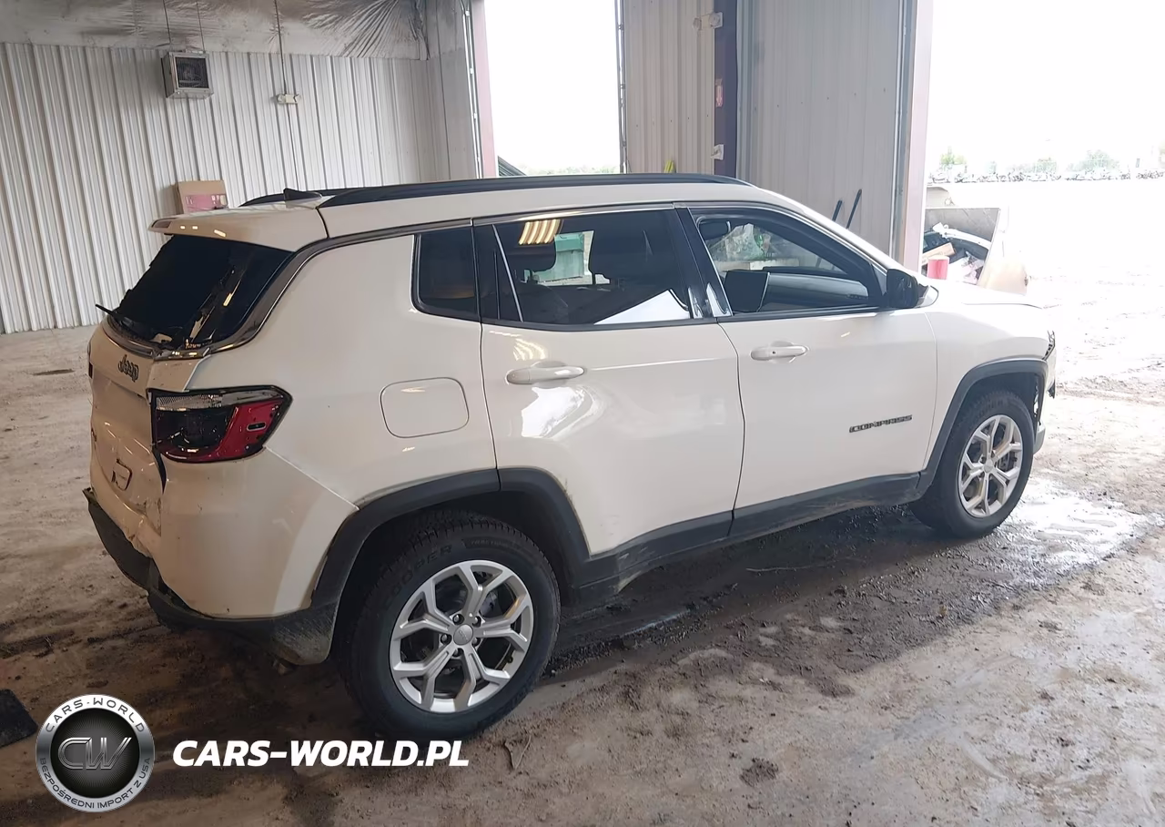 2024 Jeep Compass Latitude 4X4 VIN:3C4NJDBN1RT118416 - 4