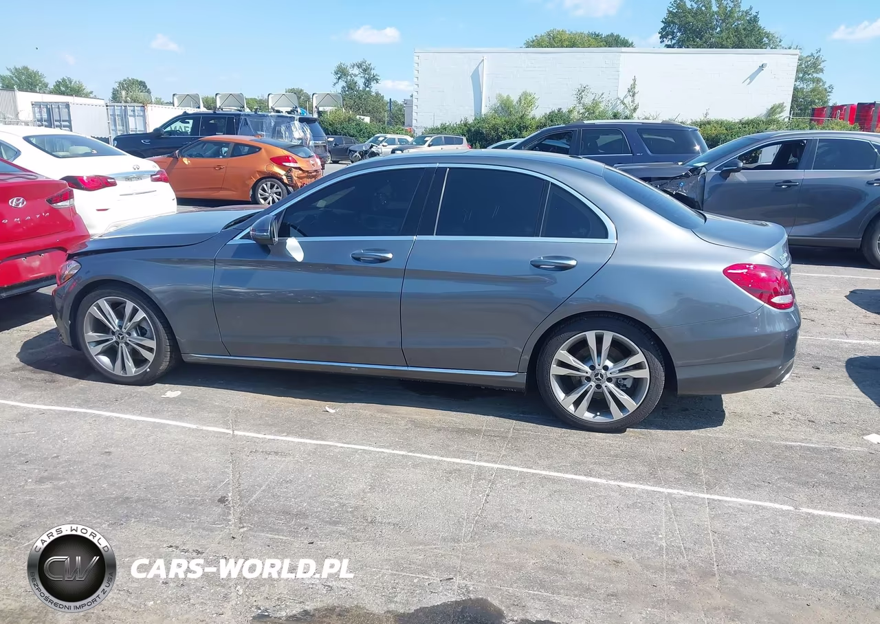 2018 Mercedes-Benz C 300 VIN:55SWF4JB6JU278810 - 14