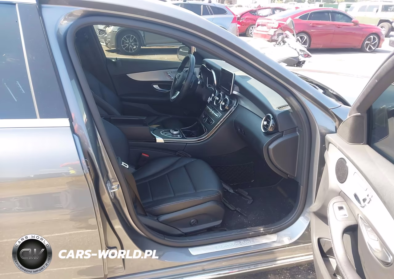 2018 Mercedes-Benz C 300 VIN:55SWF4JB6JU278810 - 5