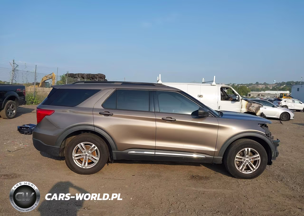 2021 Ford Explorer Xlt VIN:1FMSK7DH8MGB86858 - 14