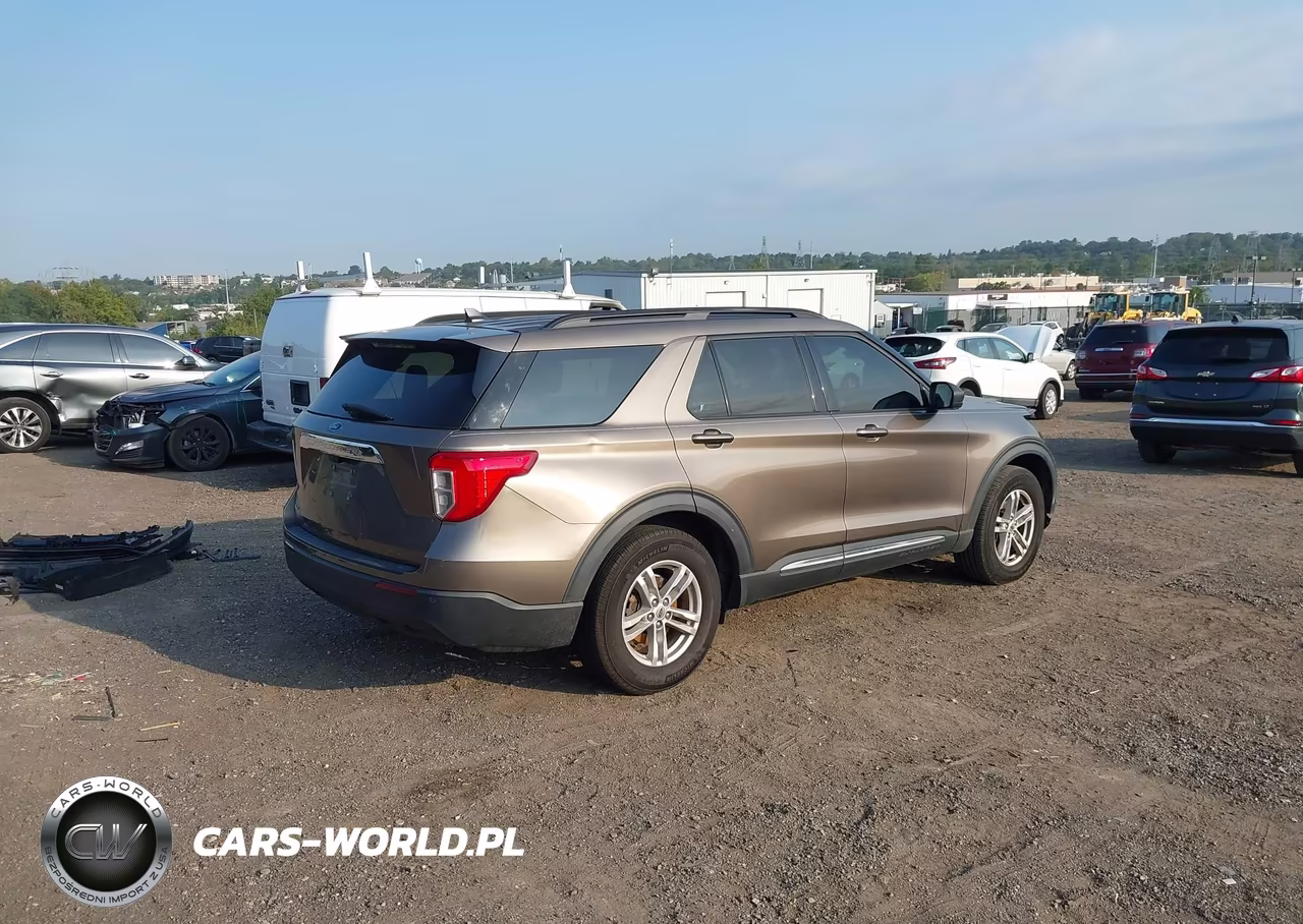 2021 Ford Explorer Xlt VIN:1FMSK7DH8MGB86858 - 4
