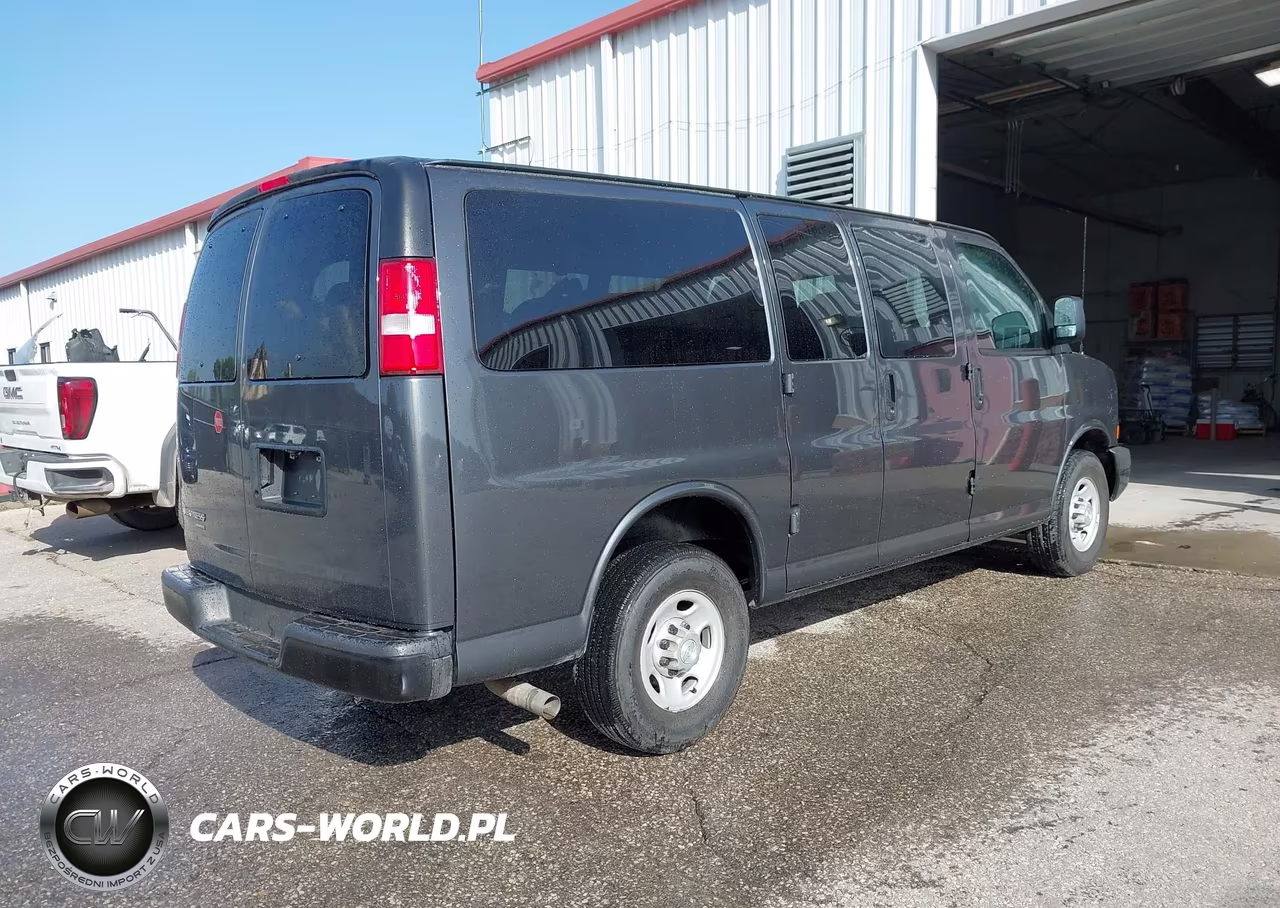 2016 Chevrolet Express 2500 Ls VIN:1GNWGEFG2G1294181 - 4