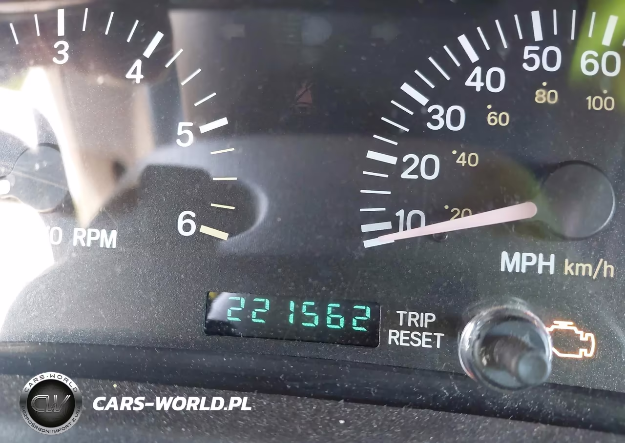 2001 Jeep Cherokee Sport VIN:1J4FT48S61L500639 - 7