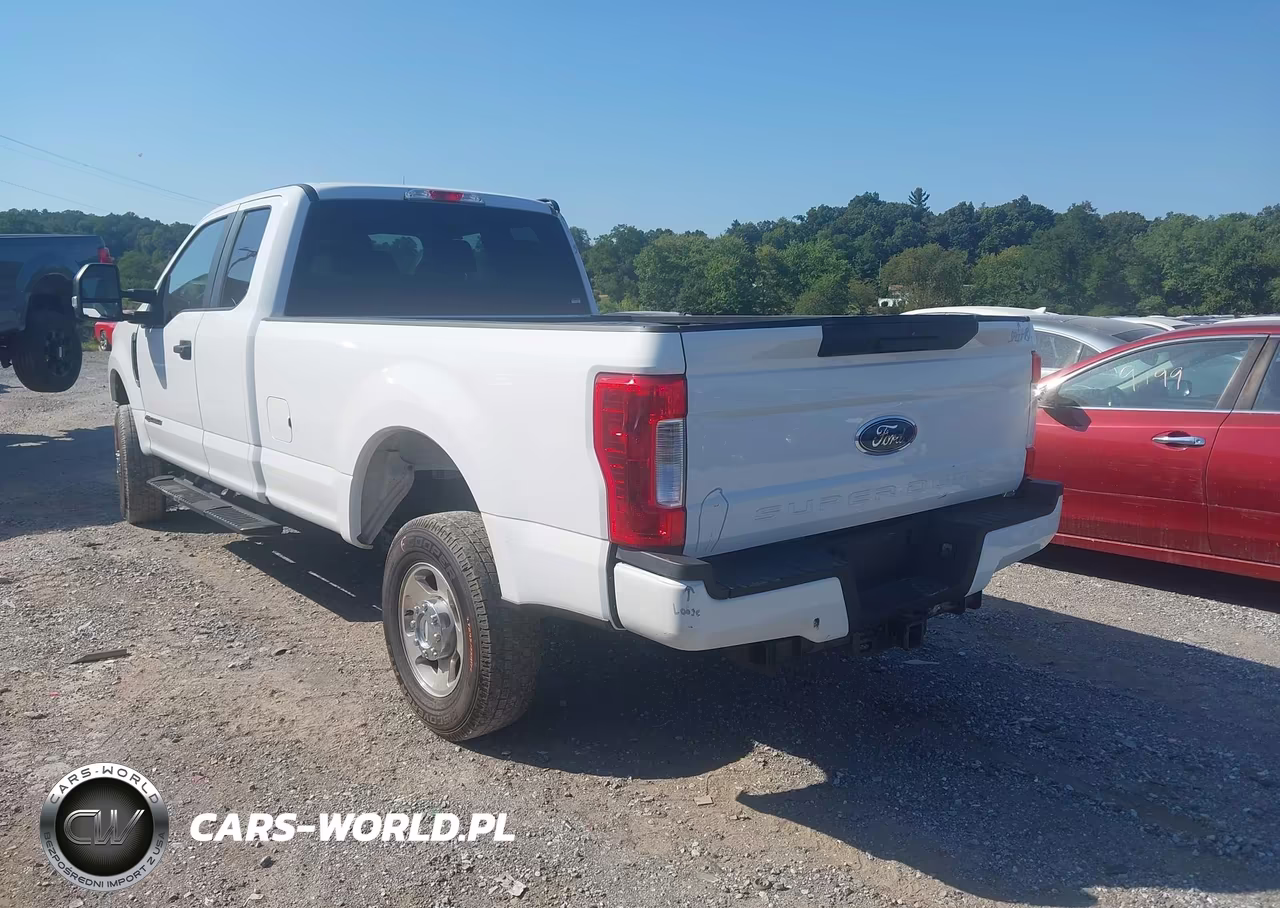 2018 Ford F-250 Xl VIN:1FT7X2BT8JEC81630 - 3