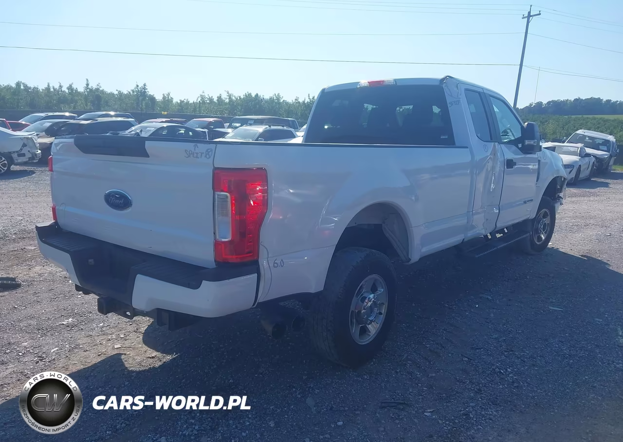 2018 Ford F-250 Xl VIN:1FT7X2BT8JEC81630 - 4
