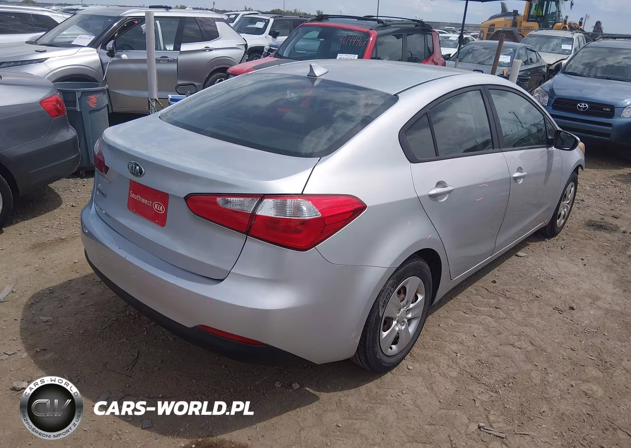 2016 Kia Forte Lx VIN:KNAFK4A65G5606614 - 4